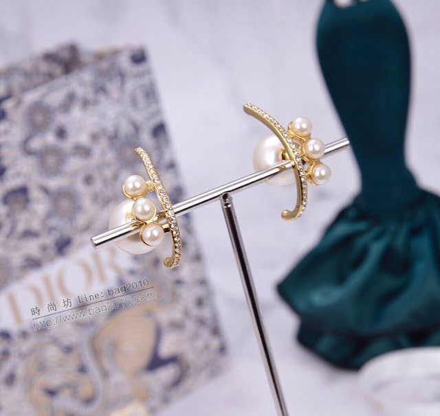 Dior飾品 迪奧2020新款DIOR迪奧珍珠耳釘  zgd1137